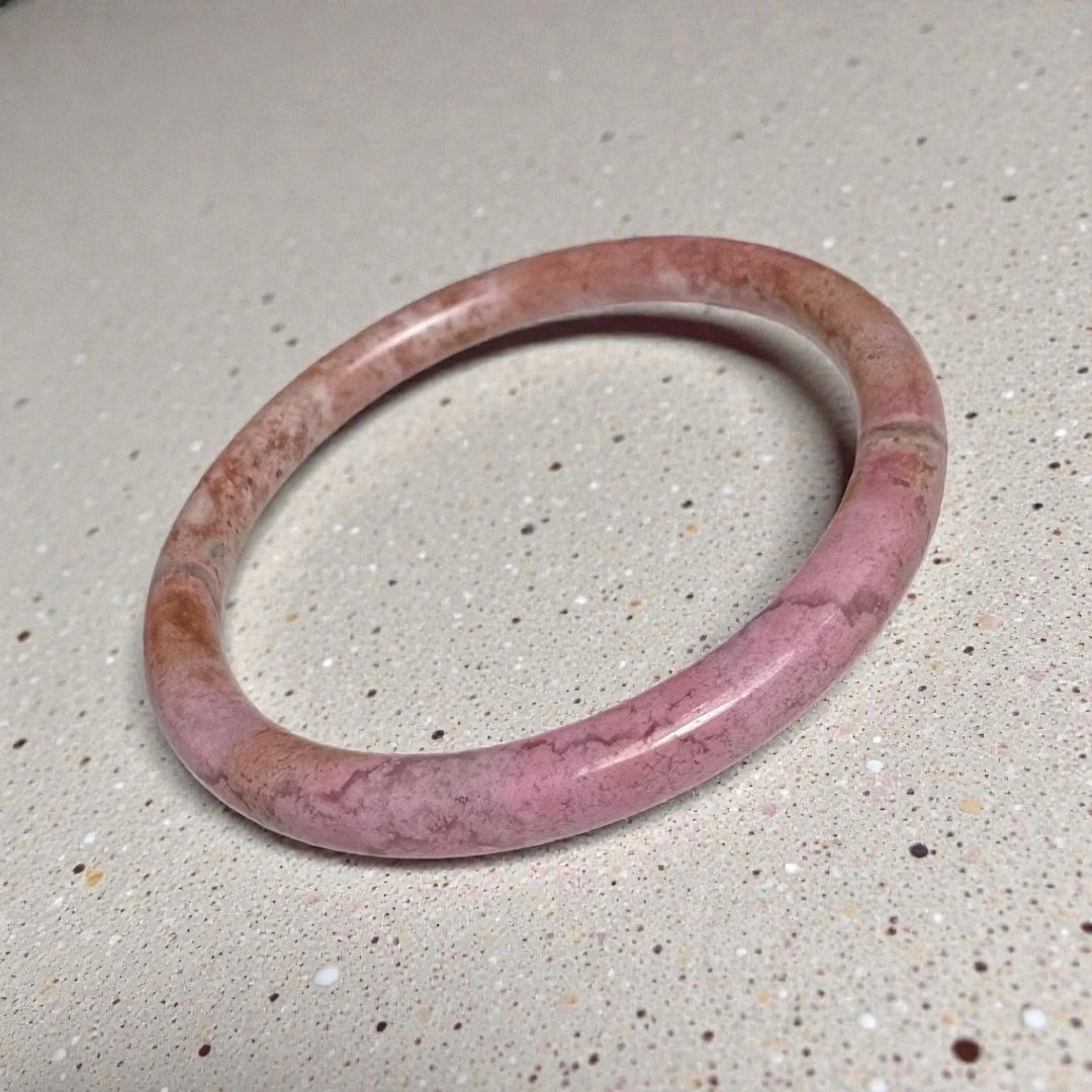 蔷薇辉石 手镯 全粉玉化 老矿原矿 内径 58mm 玫瑰石 手环 桃花玉 - 手链/手环 - 玉石 粉红色