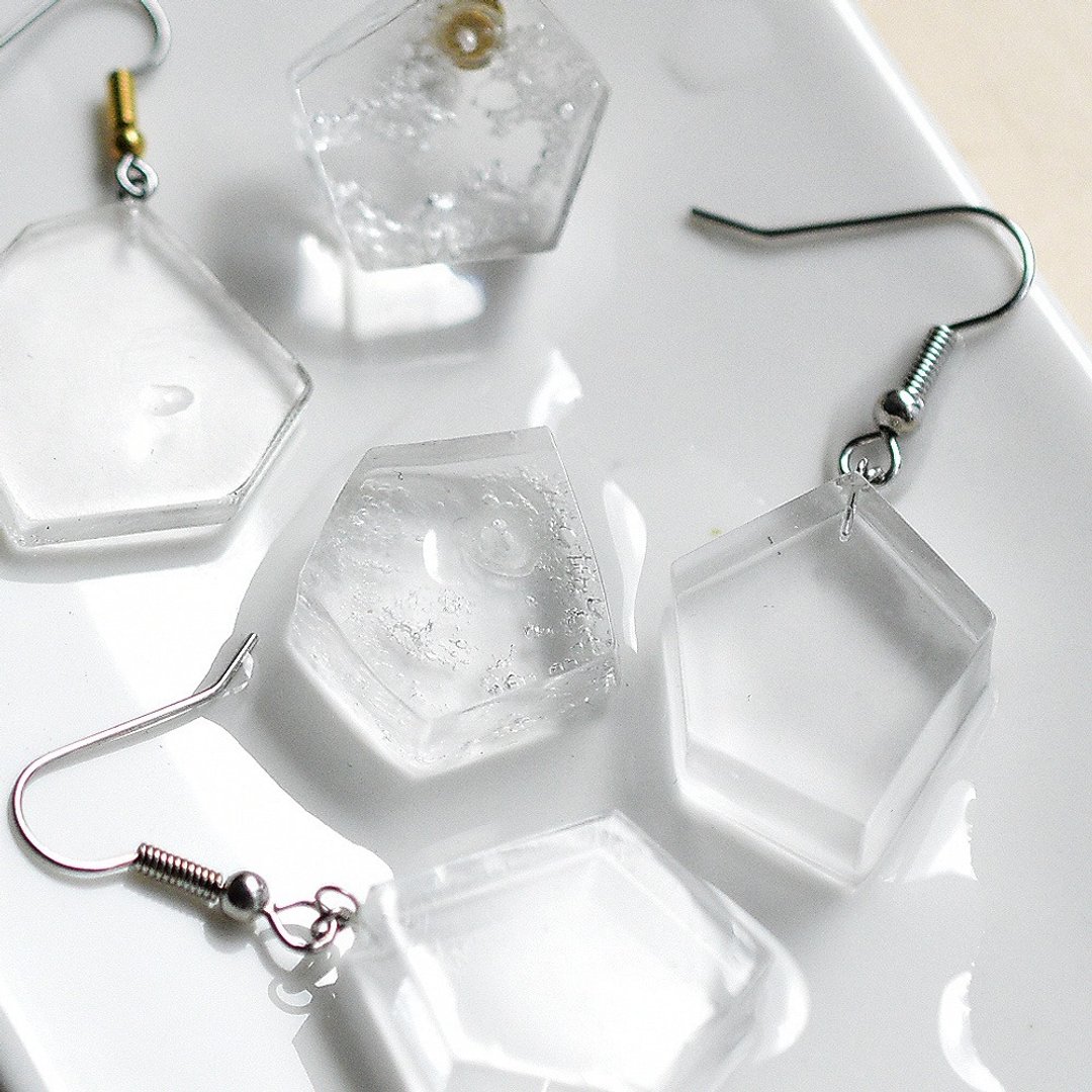 Ice earrings - 耳环/耳夹 - 压克力 