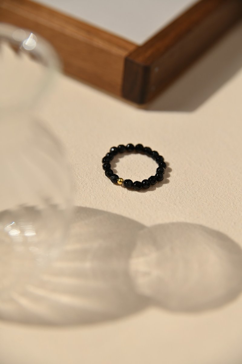黑玛瑙 串珠戒指 / JIEGEM 姊的珠宝 - 戒指 - 半宝石 黑色