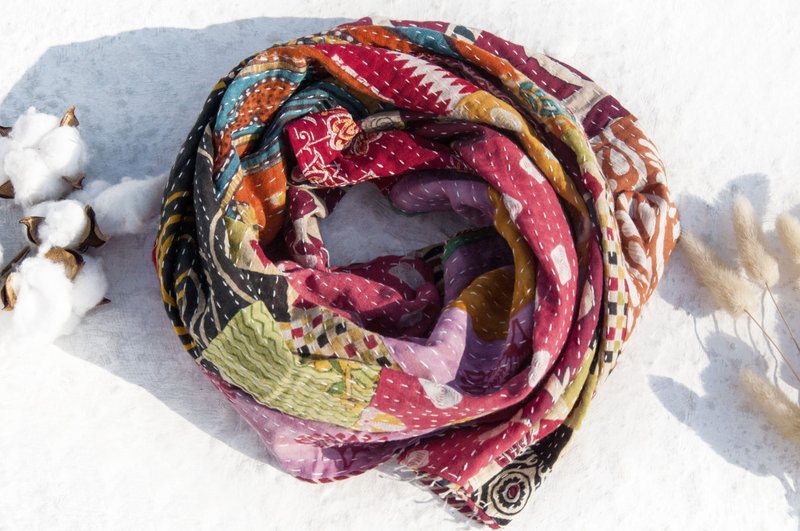 手缝纱丽布拼接丝巾/刺绣丝巾/刺绣围巾/手缝纱丽线丝巾-花朵叶子 - 围巾/披肩 - 棉．麻 多色