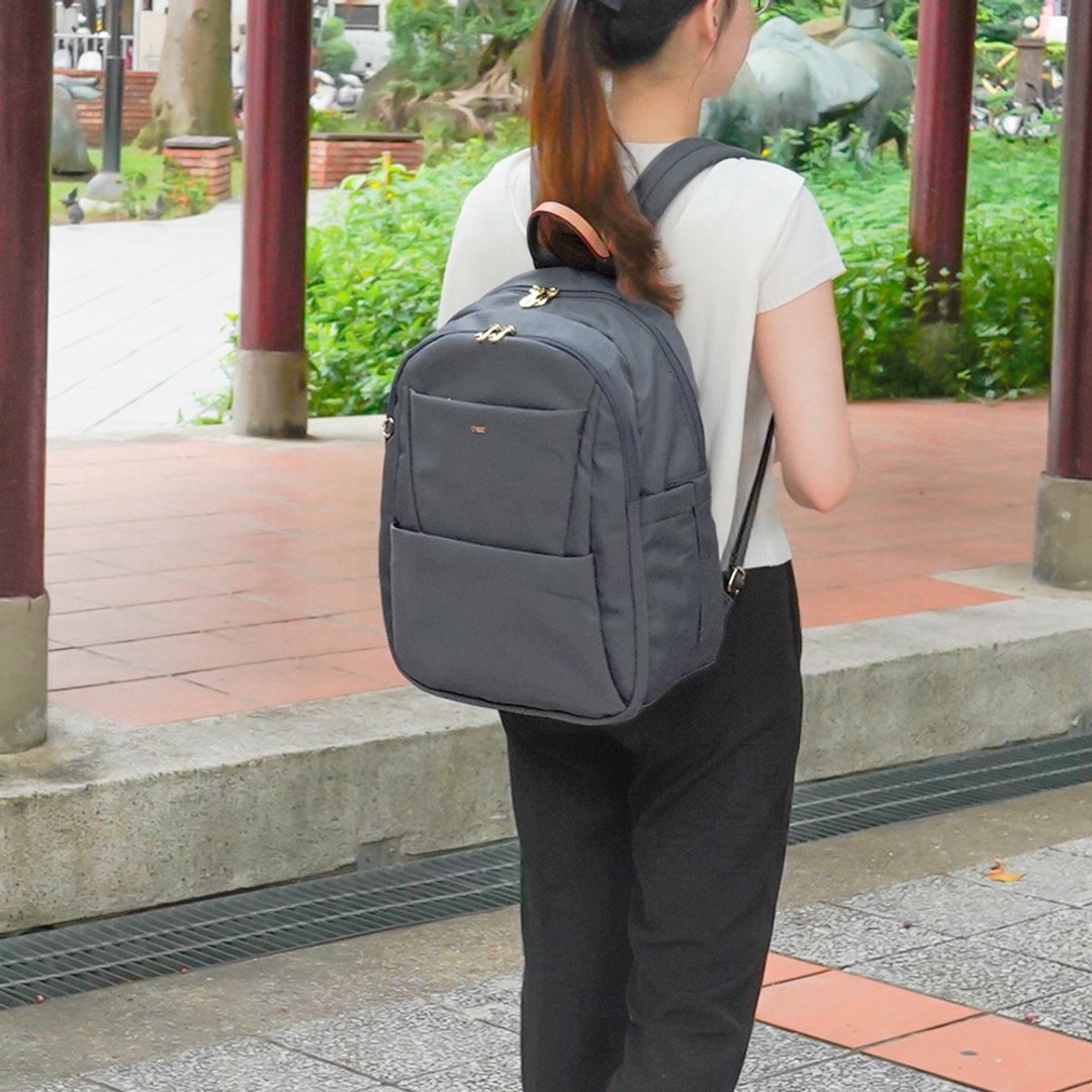 休闲商务纾压后背包03486(莫兰迪灰) - 后背包/双肩包 - 尼龙 灰色