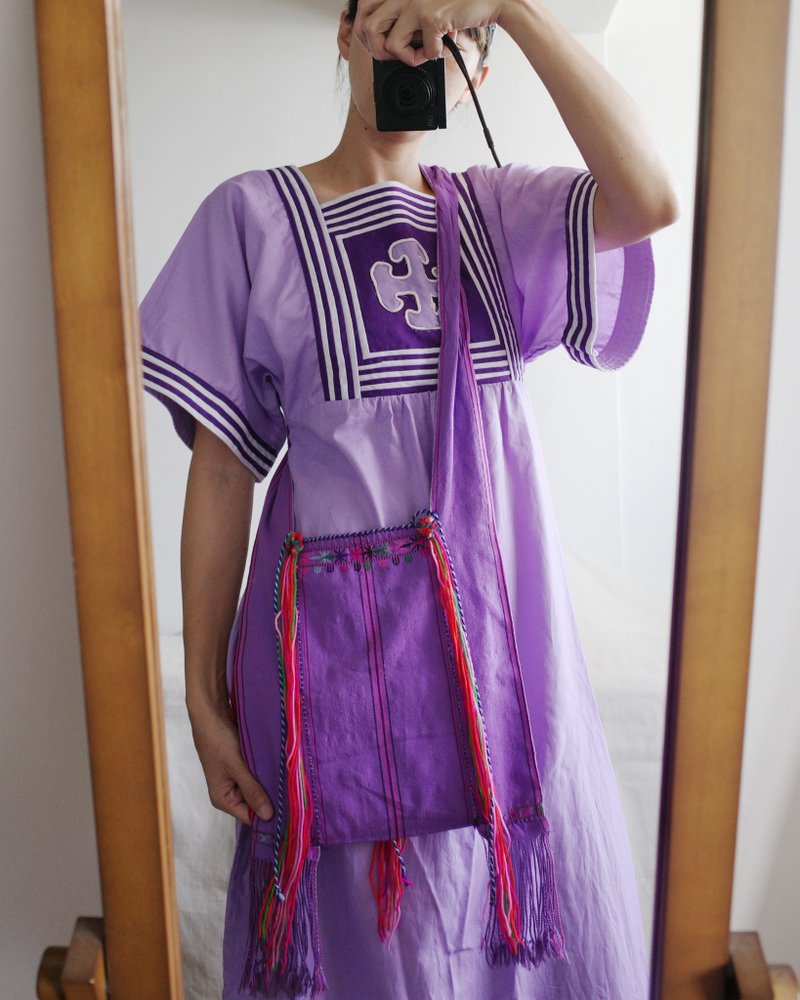 Karen bag 泰北山岳克伦族手织布刺绣斜背包 紫色 - 侧背包/斜挎包 - 棉．麻 