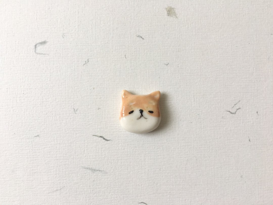 柴犬陶瓷扣针 - 胸针 - 瓷 多色