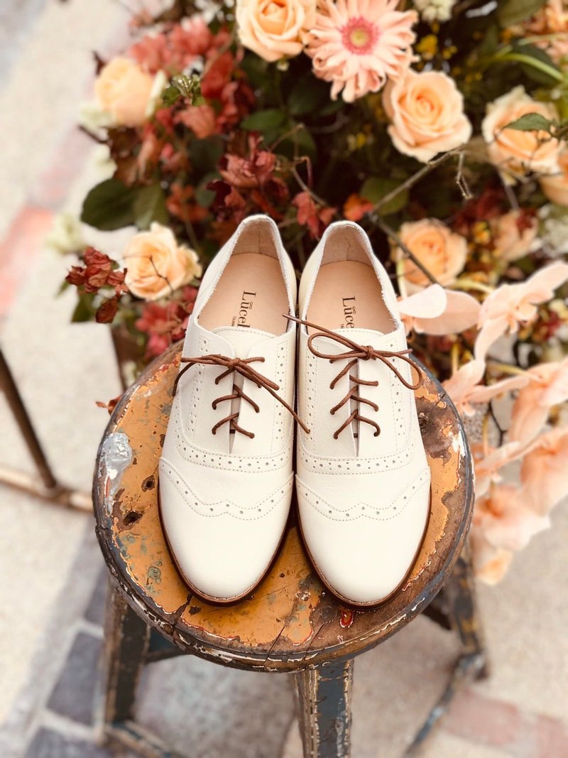 全真皮好质感【青春手札】雕花牛津鞋-米白色 - 女款牛津鞋/乐福鞋 - 真皮 白色