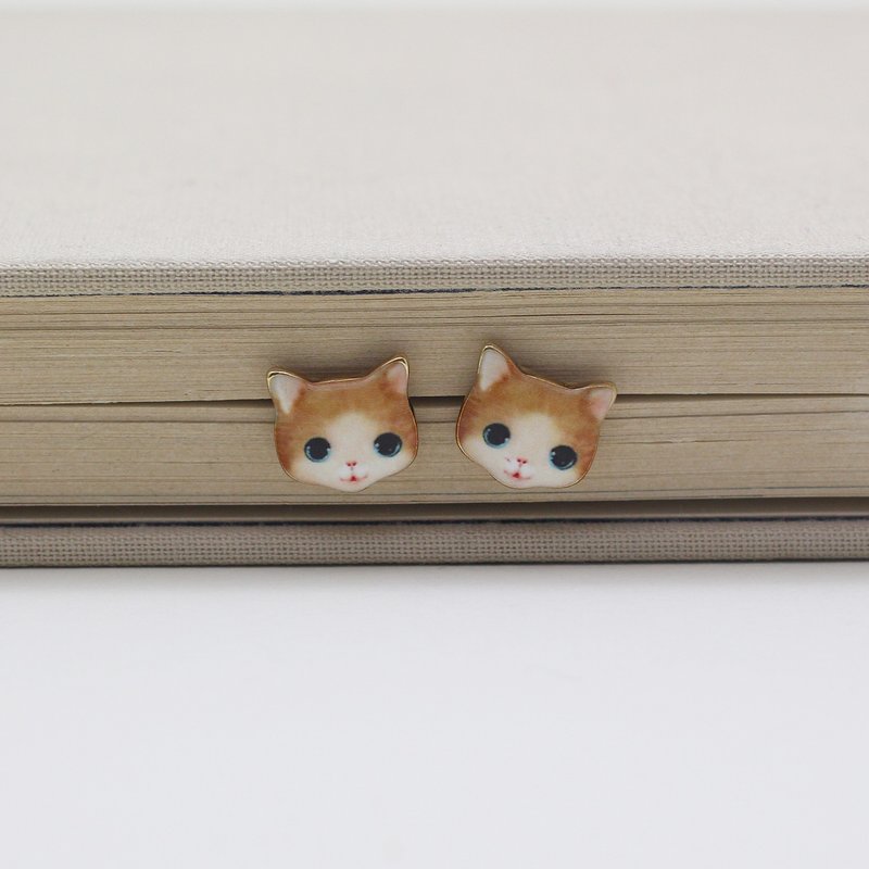 Brown Cat Stud Earrings | Minimalist Animal Jewelry - 耳环/耳夹 - 其他金属 金色
