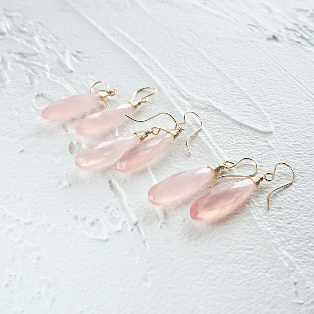 14kgf*Light Green Chalcedony pierced earrings / earrings - 耳环/耳夹 - 宝石 粉红色