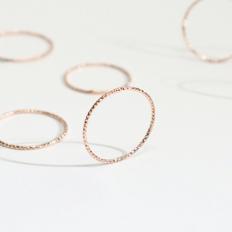 情侣对戒 | 18K玫瑰金光面 0.8mm 麻花质感线戒指 - 对戒 - 玫瑰金 粉红色