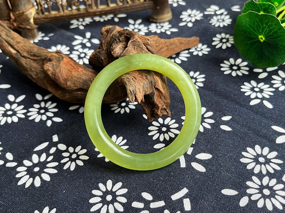 【一物一图】天然辽宁岫玉手镯 手镯圈口53.5mm 辽阳绿 圆条 - 手链/手环 - 玉石 绿色