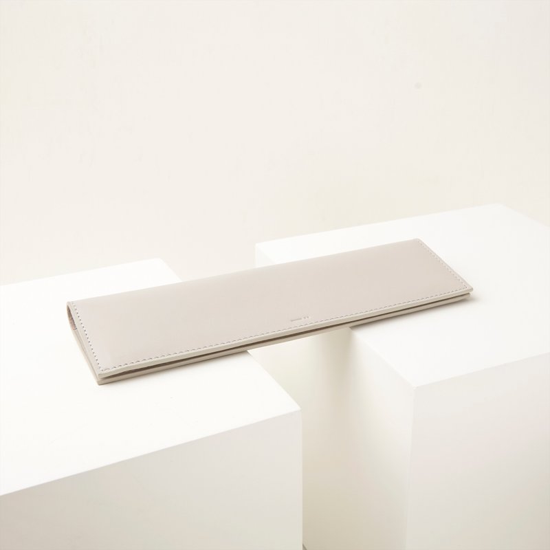 DA16 笔套 – 灰色 (简约设计文具) 配件 - 笔筒/笔座 - 真皮 灰色