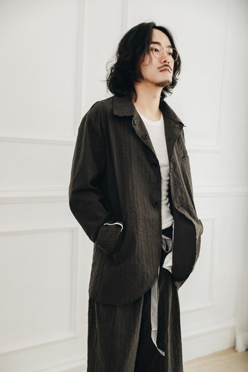 日本进口暗条纹棉麻面料双面穿多打断外套 - 男装外套 - 棉．麻 多色