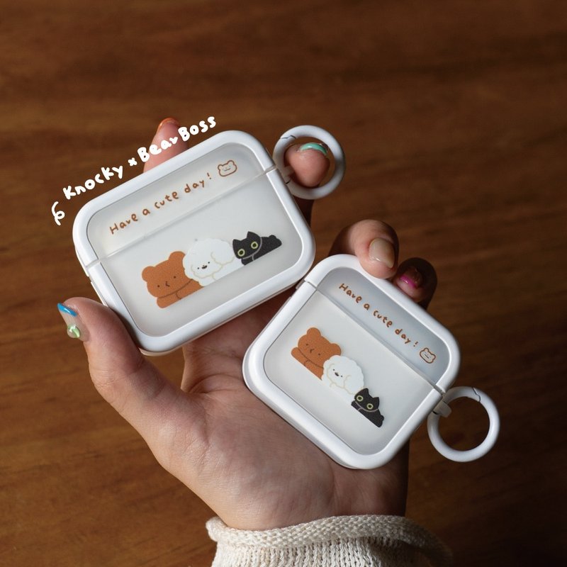 附挂钩 | AirPods插画家联名耳机保护壳【Have a cute day!】 - 耳机收纳 - 其他材质 白色