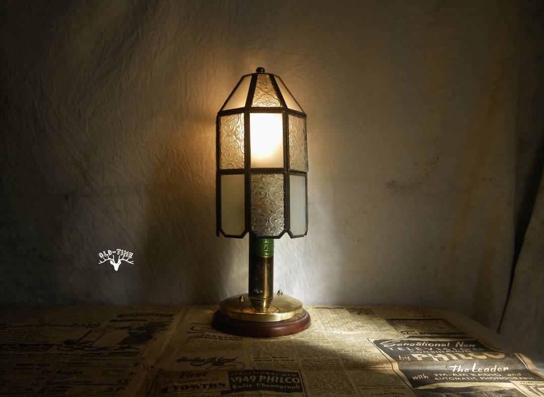【老时光 OLD-TIME】台湾制海棠花玻璃铜桌灯*限chenglilian下标* - 灯具/灯饰 - 其他材质 多色