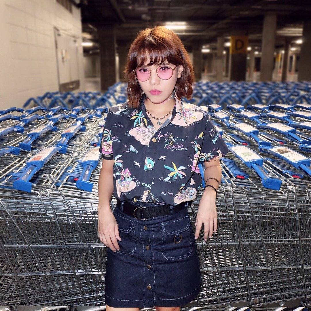 Surf in Dajeering Shirt (Black Size S) - 女装衬衫 - 棉．麻 黑色