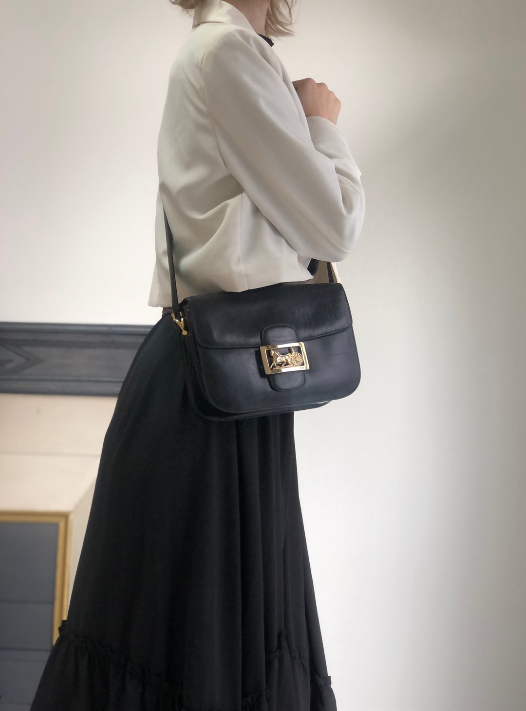 【 VintageShop solo 日本直送中古包专卖店 】CELINE  સૅલિન 侧背包 黑色 马车 logo 压印  ચામડું  વાપરેલું bag vintage mimnwz - 侧背包/斜挎包 - 真皮 黑色