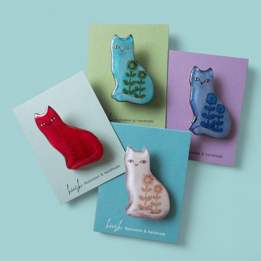 猫咪花卉胸针 - 胸针 - 塑料 多色