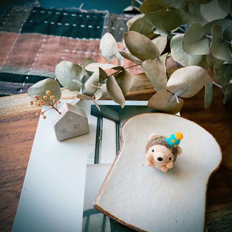 羊毛毡小刺猬领针 - 胸针 - 羊毛 咖啡色