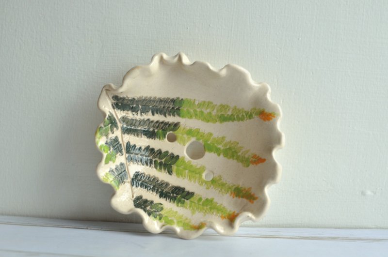 Heyu Soap ・手捏植拓白陶皂盘・白陶土制・自然沥水・手工生活器 - 卫浴用品 - 瓷 白色