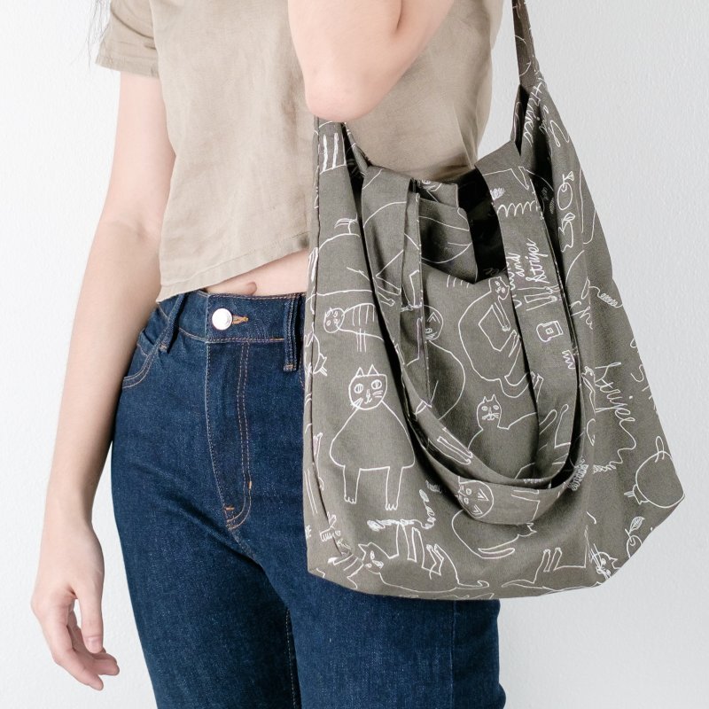 Grey Linen 2 Ways Tote Bag with Cat Pattern - 后背包/双肩包 - 棉．麻 灰色