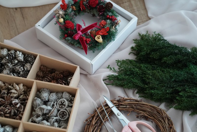 【DIY材料包】最适合家里的 圣诞花圈 永生花圣诞花圈 永生花圣诞 - 植栽 - 植物．花 红色