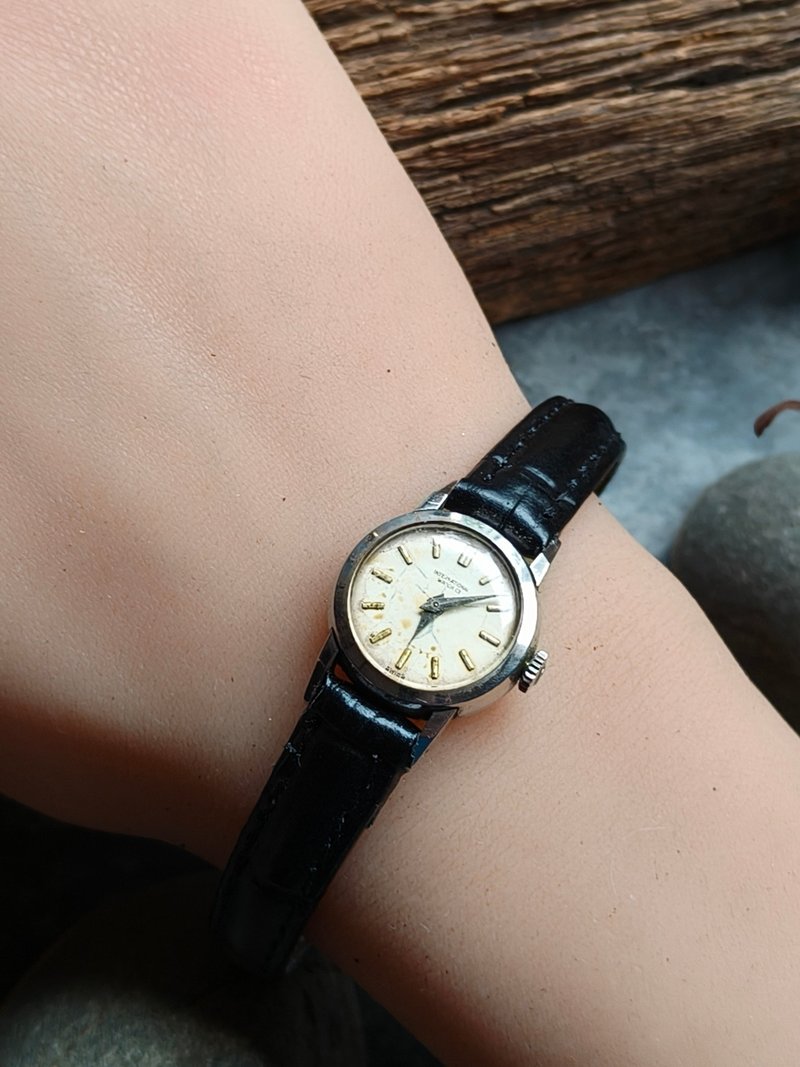 稀有IWC万国 女古董表 机械手上链表 - 女表 - 其他金属 银色
