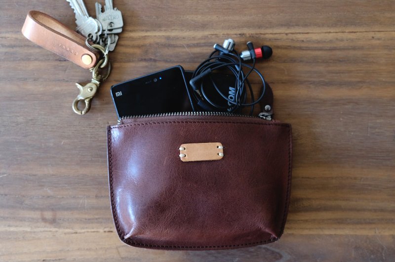 Small Customized Leather Zipper Clutch Purse - 手拿包 - 真皮 咖啡色