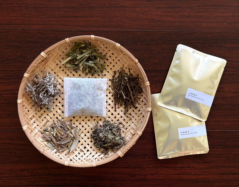 小钵盛光 - 花草舒心净身沐浴盐袋 - 香薰/精油/线香 - 植物．花 