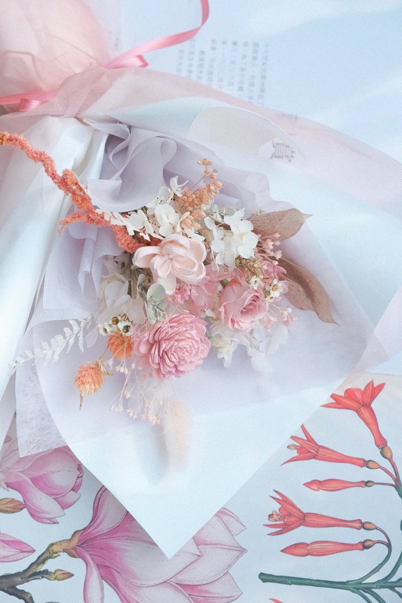 【永生花花束】粉色系 不凋花 索拉花 干燥花 纪念日 情人节 毕业 - 干燥花/捧花 - 植物．花 粉红色
