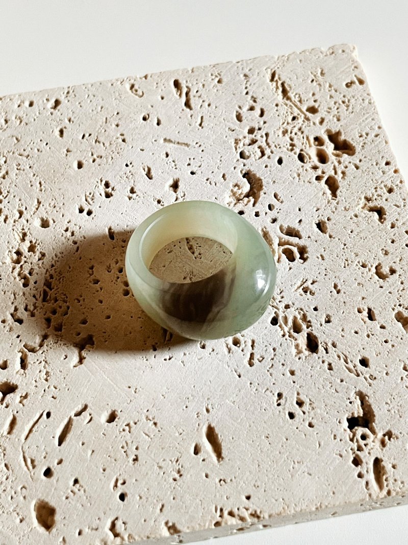 天然和田玉飘紫宽戒 港码14  流影#150 - 戒指 - 玉石 多色