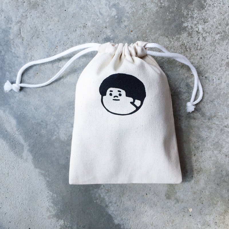 愚蠢的人类-介太(男孩) 1/8帆布束口袋/双面手工绢印 -酷酷黑 - 化妆包/杂物包 - 其他材质 黑色