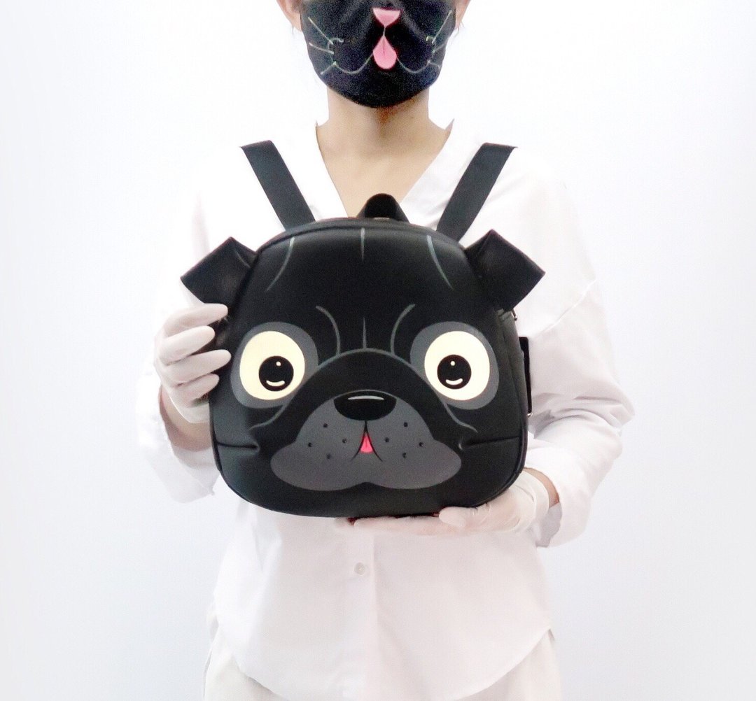 Black pug backpack,crossbody bag,hand painted bag,for animals lovers - 后背包/双肩包 - 人造皮革 黑色
