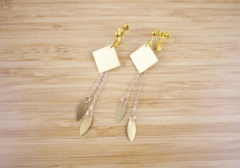 【任性公主】 手工耳环 - 耳环/耳夹 - 其他金属 多色