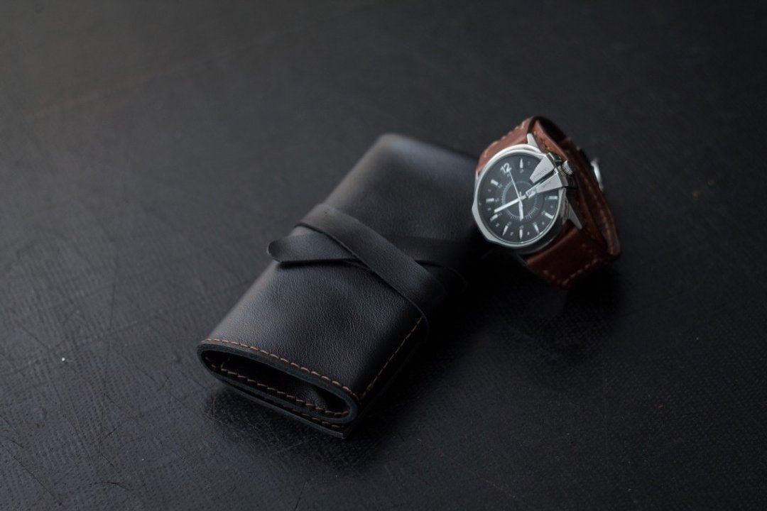 Leather Watch Roll for 2-5 watches, Leather watch pouch, watch case, watch box - 收纳用品 - 真皮 黑色