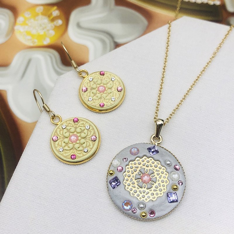 台北|世华伦饰品DIY手作课程|A6.繁花浮雕饰品组|双人优惠|文化币 - 金工/饰品 - 其他金属 