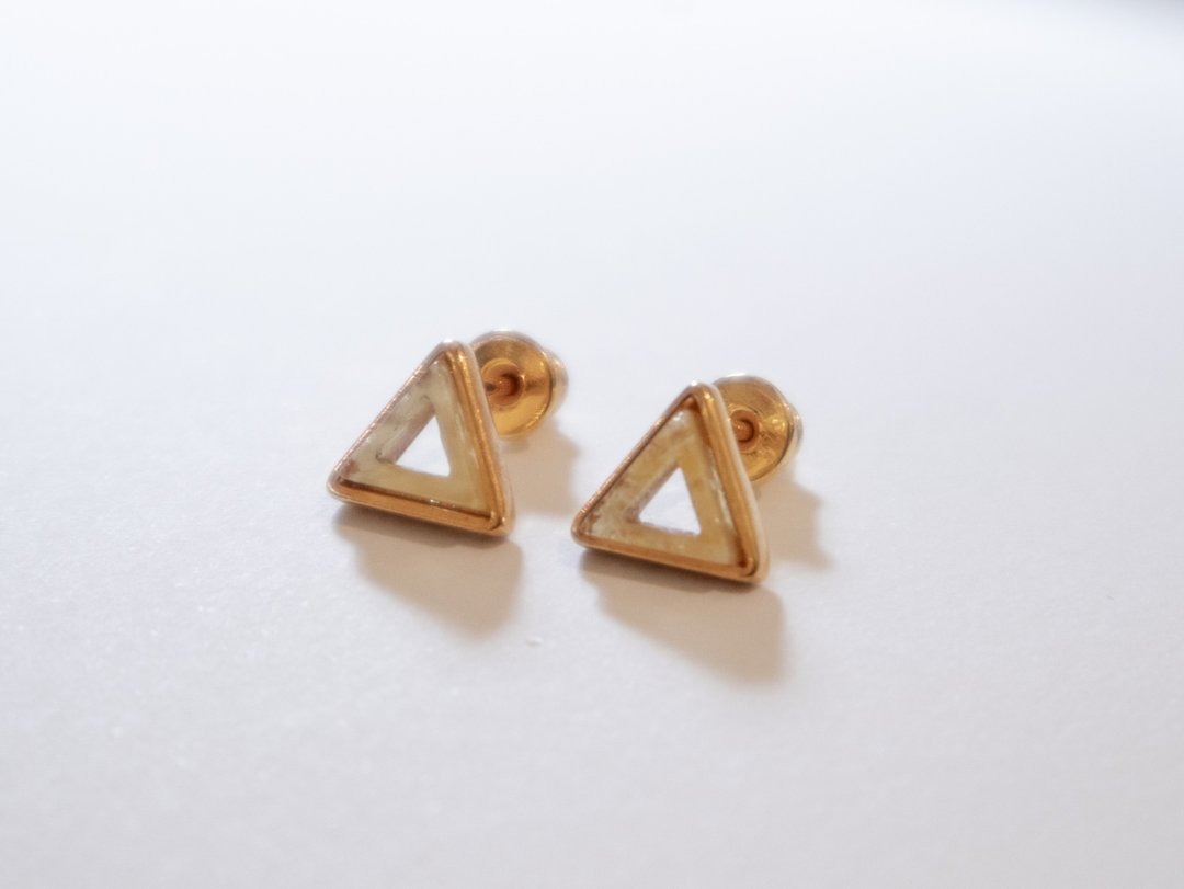 925 silver AMBER三角形耳环。耳钉 - 耳环/耳夹 - 宝石 金色