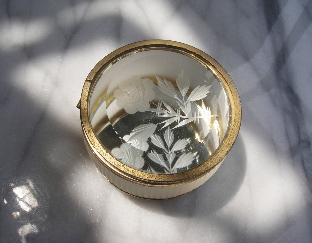 【老时光 OLD-TIME】早期二手玻璃珠宝盒 - 收纳用品 - 其他材质 多色