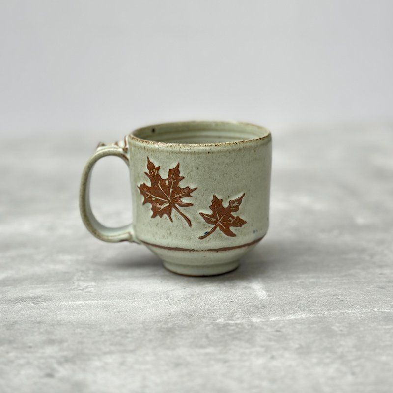 泥绘枫叶白釉小陶杯 - 咖啡杯/马克杯 - 陶 白色