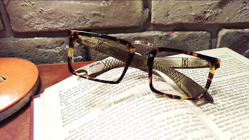 台湾手工眼镜【影之鳞 古钱窗花 琥珀金鲤】­手感工艺美学­之 行动艺术品 - 眼镜/眼镜框 - 竹 金色