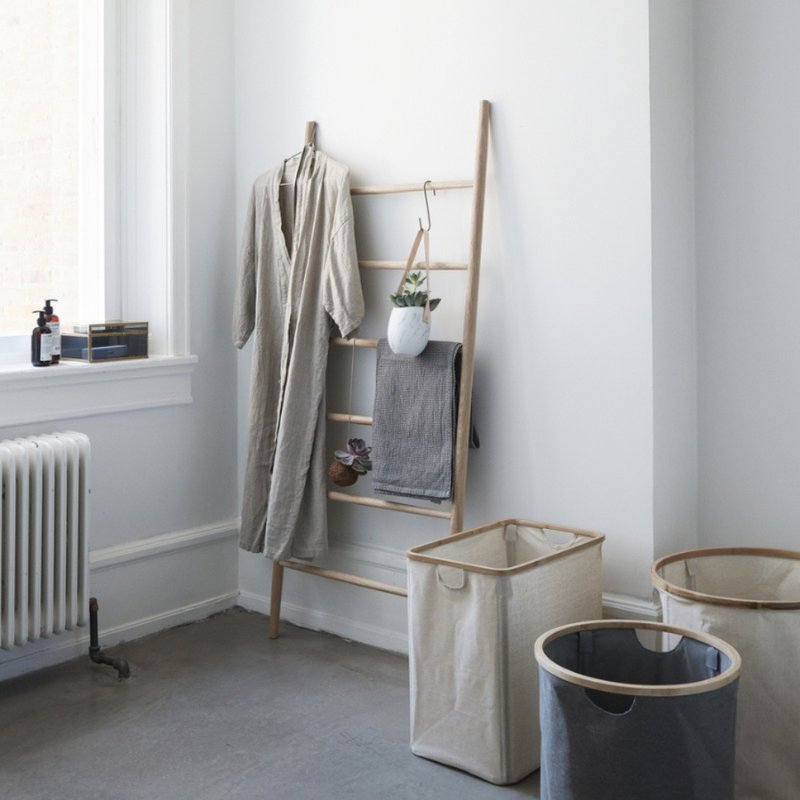 【Hübsch】 - 880314 北欧风橡木多功能梯型收纳挂衣架 展示架 - 衣架/挂勾 - 木头 卡其色