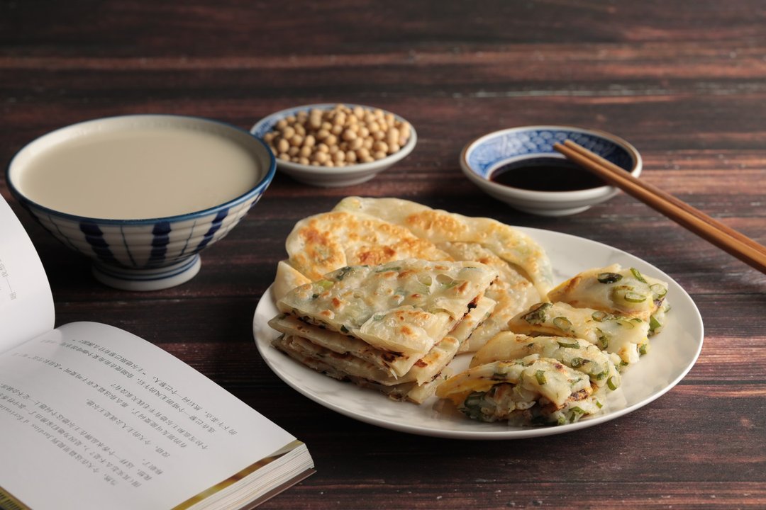 自己做早餐最Rock! 葱抓饼、古早味蛋饼、连豆浆都自己磨! - 美食 - 新鲜食材 