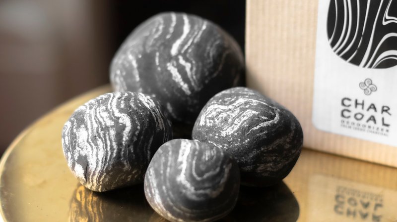 棕榈籽环保消臭石(四入) - 香薰/精油/线香 - 环保材料 黑色