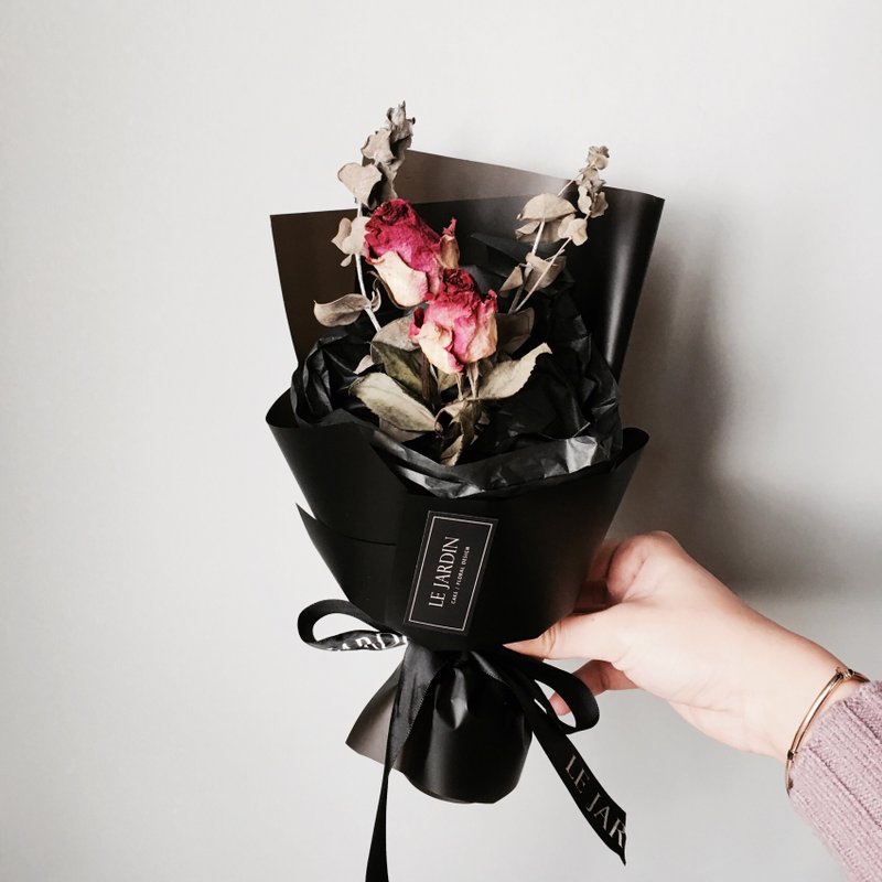 “ Le Jardin ”冷美人玫瑰 手做干燥花束 / 情人节 生日礼物 限量 - 植栽/盆栽 - 纸 粉红色