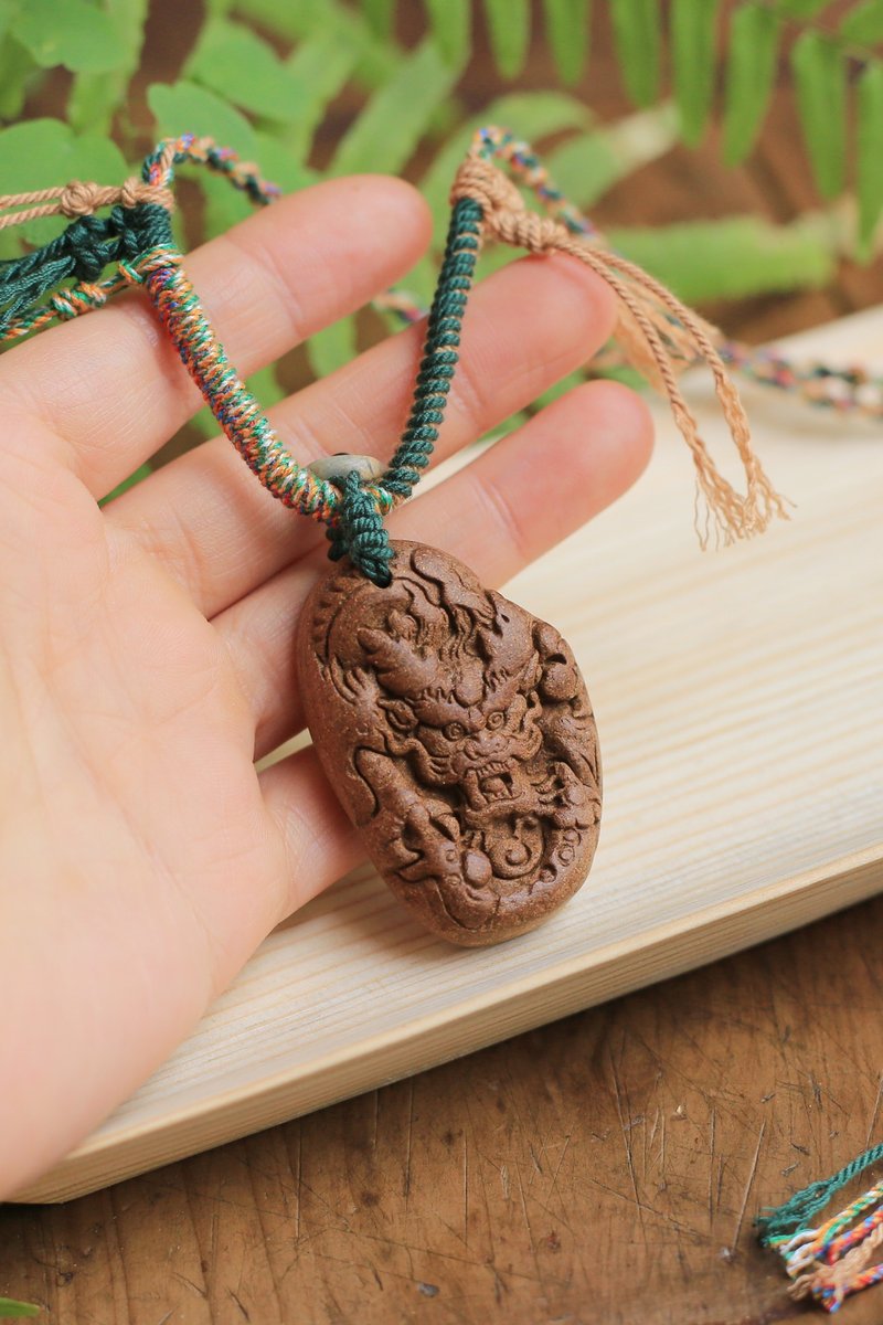 壹染指香品 | 腾龙 编绳吊坠 | 天然和合香 | 清赏雅玩 香身安命 - 项链 - 植物．花 