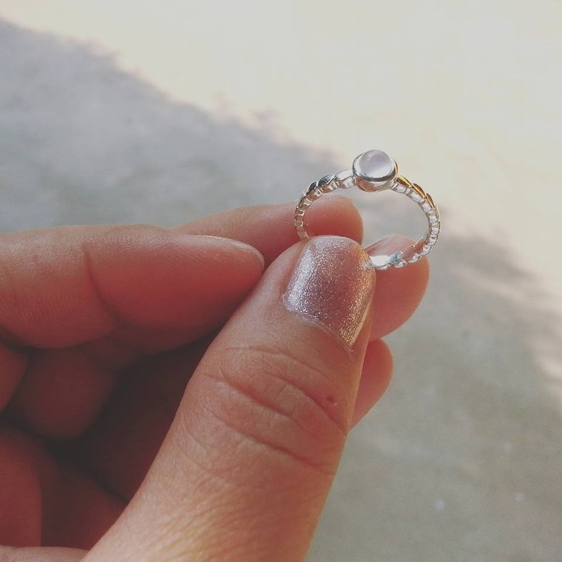 Cat Eye Gemstone Ring - 戒指 - 其他金属 灰色