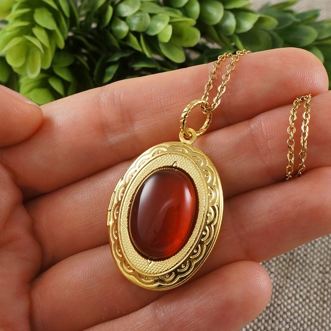 Carnelian Photo Locket Orange Fire Red Golden Oval Pendant Necklace Jewelry Gift - 项链 - 其他材质 红色