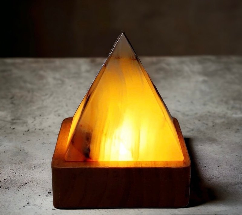 阿富汗玉-幸运能量金字塔 疗愈小物 办公室 桌上 迷你 文镇 挡煞 - 摆饰 - 玉石 黄色