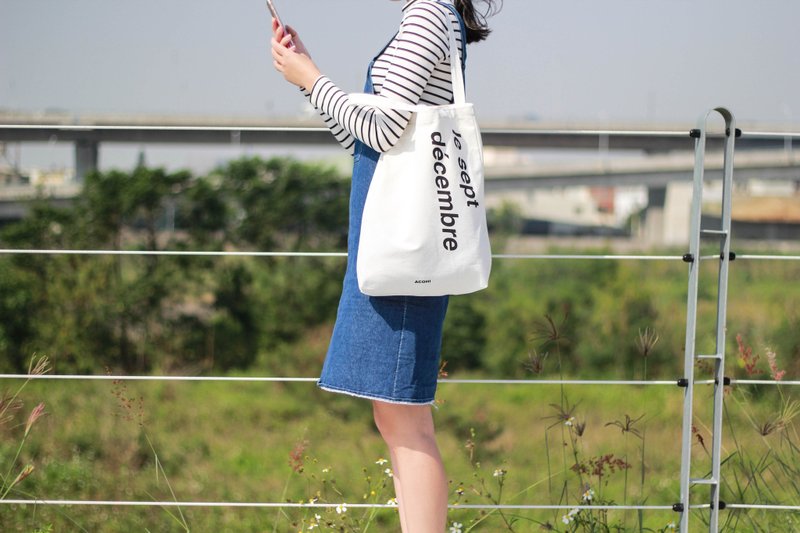 ACOHI DÉCEMBRE BAG (LIMITED EDITION) - 侧背包/斜挎包 - 棉．麻 白色