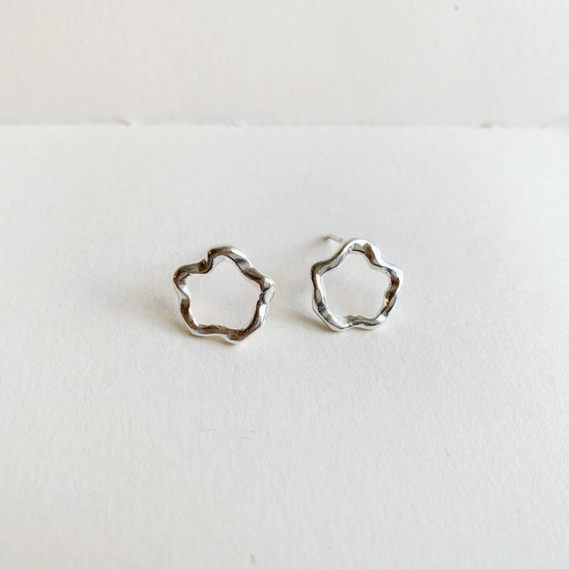 湖泊耳环-一对 - 耳环/耳夹 - 纯银 银色