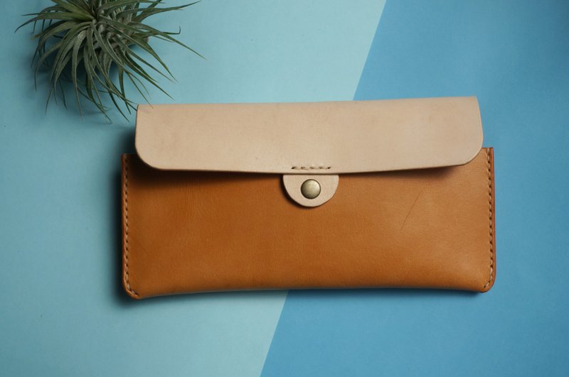 :::黄棕::: 手机收纳包 / 长夹 / 钱包 i6 i7  情人节 母亲节 父亲节 交换礼物 圣诞节 毕业礼物 - 其他 - 真皮 卡其色