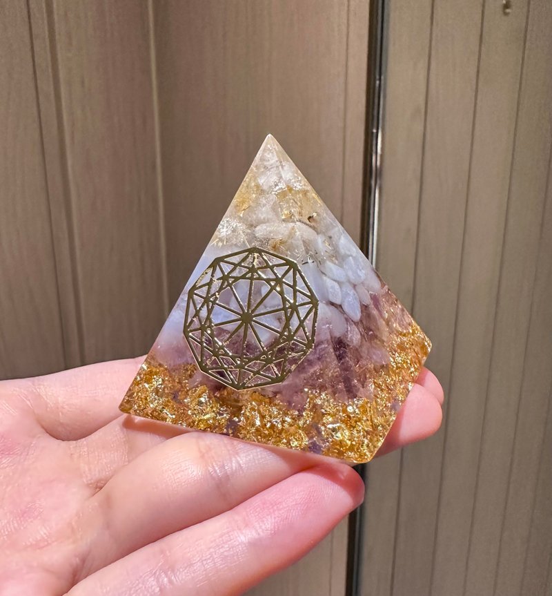 【金发晶+蓝纹玛瑙+浅紫水晶】奥根能量塔Orgonite (6cm/5cm) - 金工/饰品 - 水晶 多色