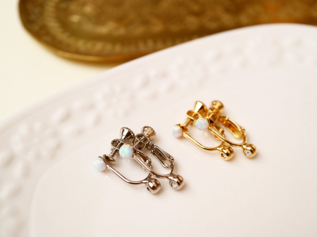 Clip-On converter with manual, hook and post type, gold and Silver 2-color set, non-hole, screw spring type, useful, convenient, Kyoto Opal, screw clip - 耳环/耳夹 - 宝石 白色